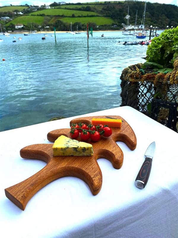 Tree-Shaped Mango Wood Serving Board 1 tree-shaped mango wood serving board