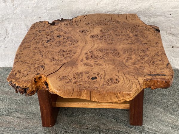 Birds eye view of the exquisite and characterful array of grain in this English Burr Oak Coffee Table