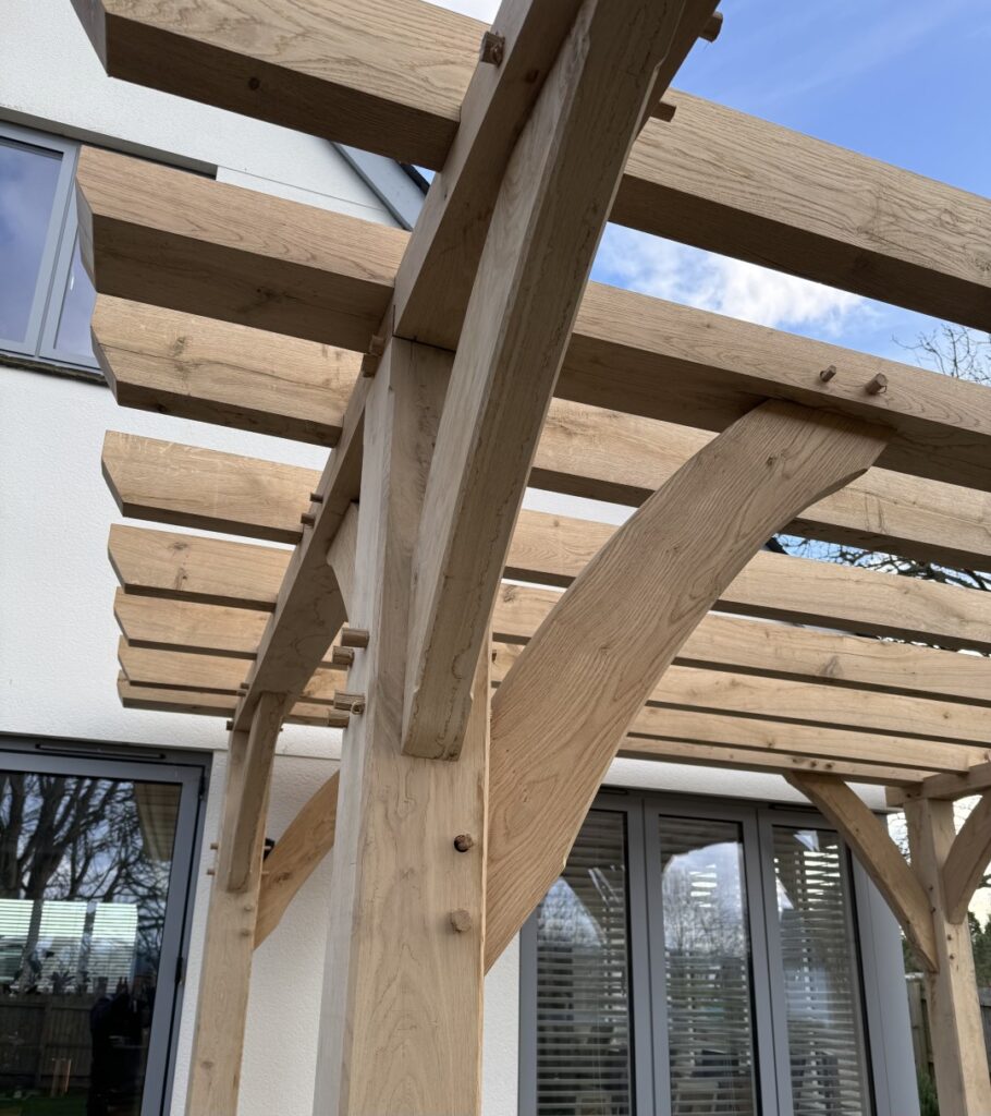 Oak Framed Pergolas 2 IMG 1839
