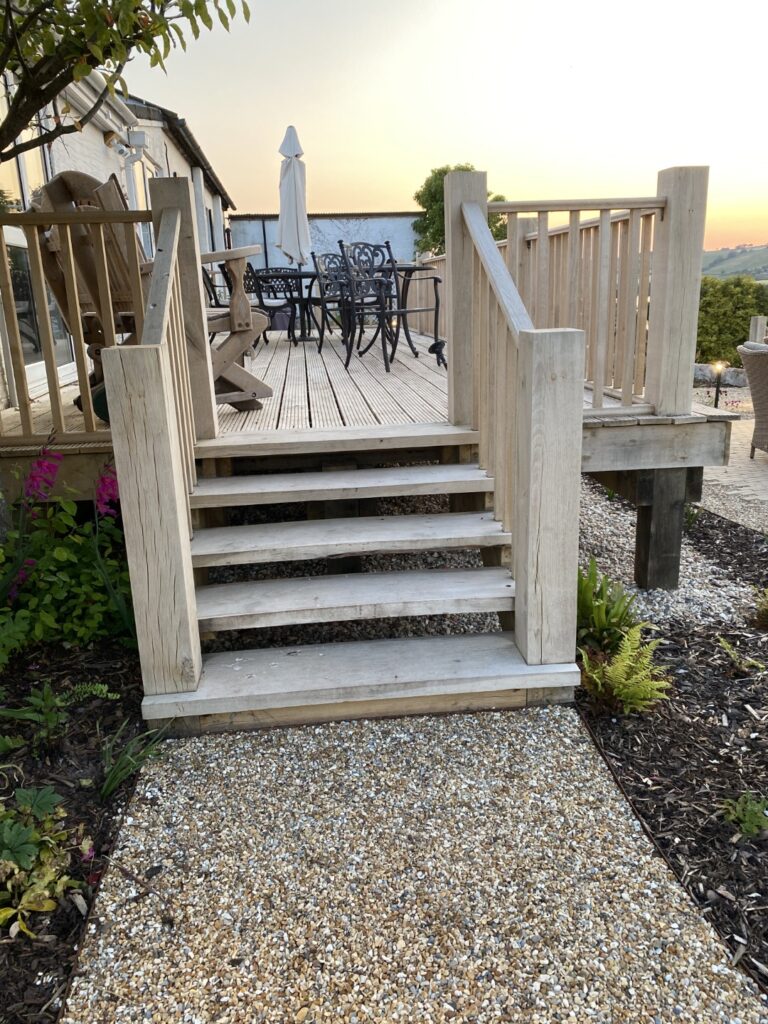 Oak Decking 10 803387584 img 8109